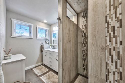 16054 Canterbury Ln, Truckee CA 96161-1648 exterior