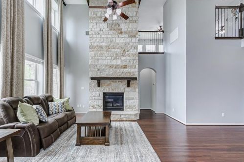 9306 Wheatfield Ln, Richmond TX 77469-5358 exterior