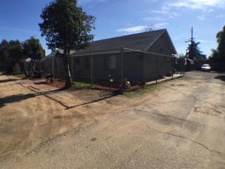 141 Ashlan Ave, Fresno, CA 93705-1509
