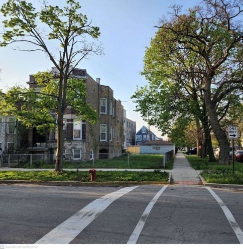 3502 Belden Ave, Chicago, IL 60647-2410