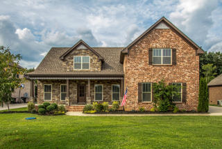 8210 Richpine Dr, Murfreesboro, TN 37128-1001
