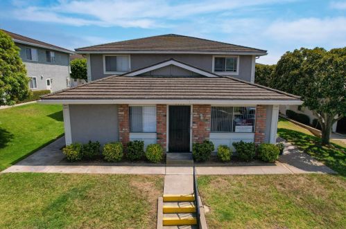 5935 Hickory St, Carpinteria, CA 93013-2742
