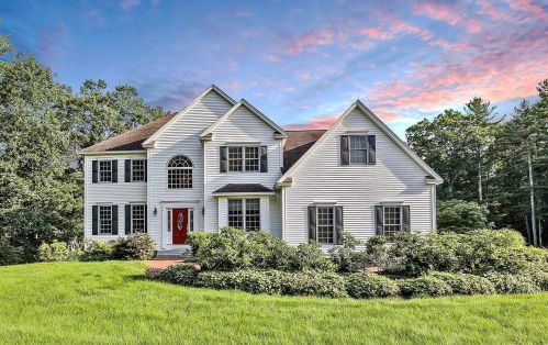 17 Hills Farm Ln, Hollis, NH 03049-6046
