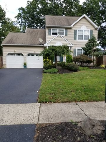 221 Grant Ave, Piscataway, NJ 08854-2409