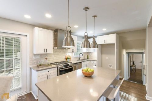 2757 Eaton Pl, Atlanta GA  30341-3915 exterior