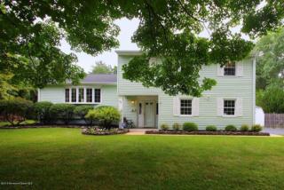 96 Shelbern Dr, Lincroft, NJ 07738-1327