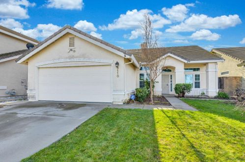 5110 Adalis Dr, Elk Grove, CA 95758-6782