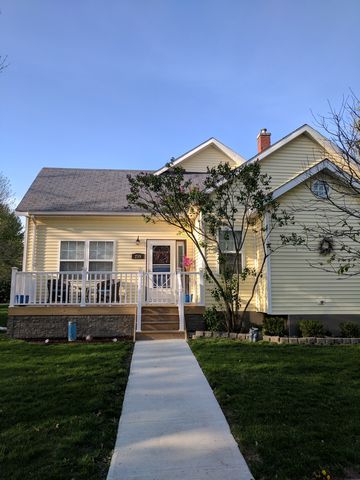 259 3rd Ave, Nekoma, IL 61490-5058