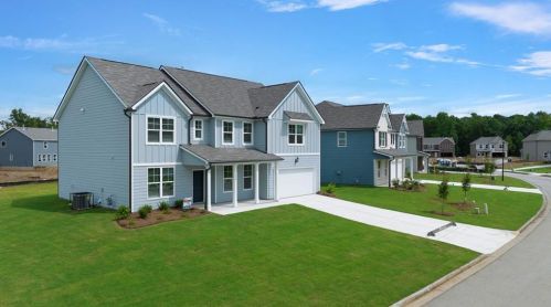 6025 Winter Nest Dr, Austell, GA 30106-2667