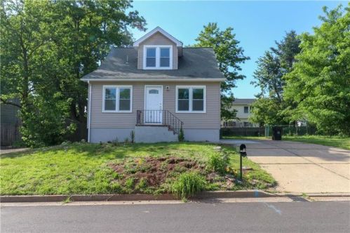 107 Elizabeth Ave, Piscataway, NJ 08854-4404