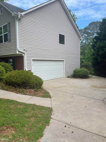 1550 Virgil Moon Rd, Loganville, GA 30052-2548