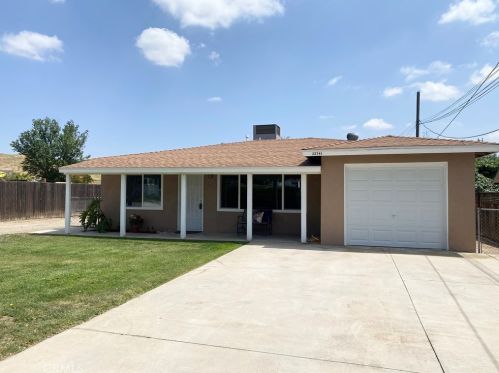 32741 Texas Dr, Yucaipa, CA 92399-1883