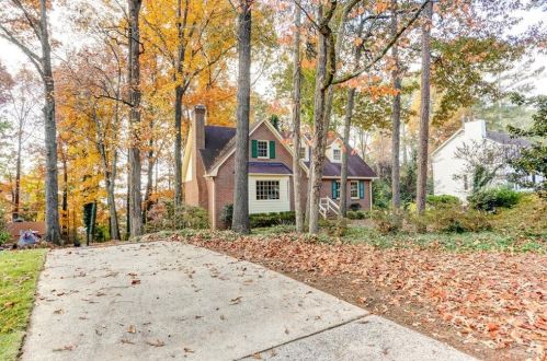 3862 Emerson St, Marietta, GA 30062-6104