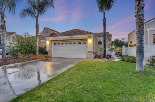 1214 Woodhaven Dr, Oceanside, CA 92056-2022