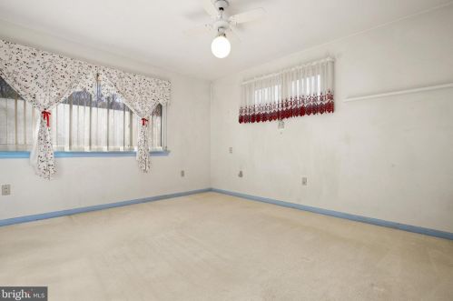 822 Malibu Dr, Silver Spring MD 20901-3648 exterior