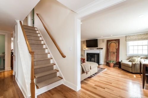 13 Sunwich Rd, Norwalk CT  06853-1637 exterior