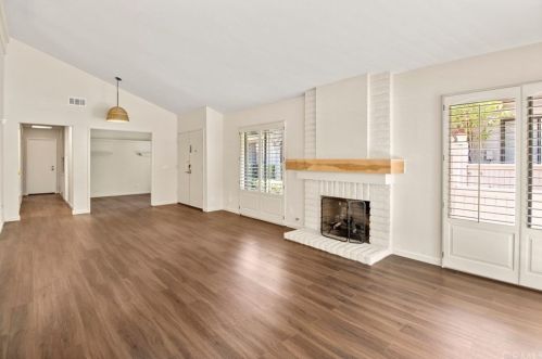 6548 Circulo Dali, Anaheim CA  92807-4906 exterior