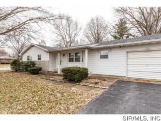 1529 Campbell Ln, Columbia, IL 62236-3332