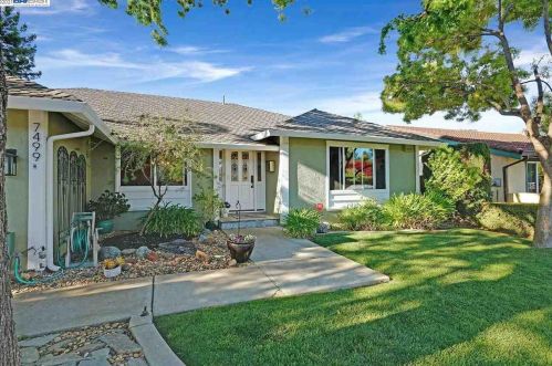 7499 Hillsdale Dr, Pleasanton, CA 94588-3718
