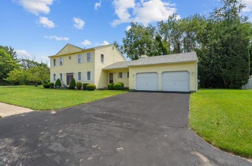 10 Arrowhead Way, Warwick, RI 02886-8587
