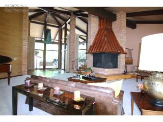 7164 Rustic Trl, Boulder, CO 80301-3941