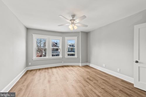 52 Hollywood Ave, Trenton NJ 08609-1312 exterior