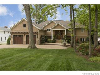 22128 Country Club Cir, Cornelius, NC 28031-6620