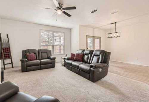 5001 Caraway Dr, Fort Worth TX  76179-8109 exterior