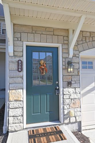 9306 Bridgecreek Dr, Cincinnati, OH 45231-3857