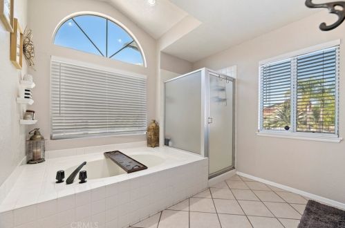 8517 Rosemary Dr, Riverside CA  92508-2921 exterior