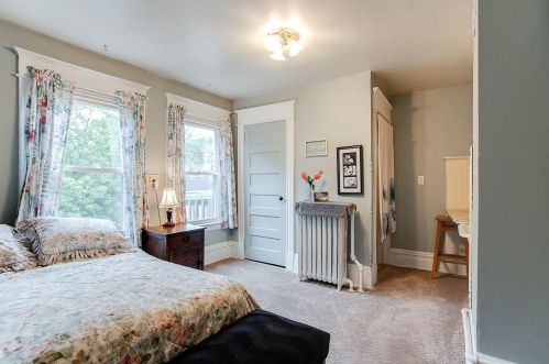 1076 Cook Ave, Saint Paul MN  55106-3323 exterior