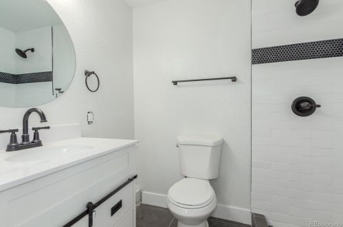 760 Stuart St, Denver CO  80204-2939 exterior