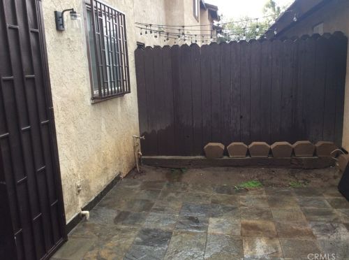 186 Merrill Ave, Rialto, CA 92376-6576