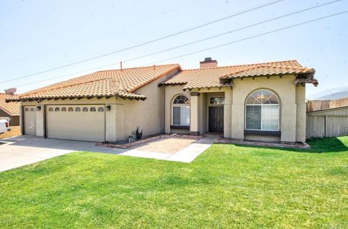 3838 Flame Tree Ave, Rialto, CA 92377-3517