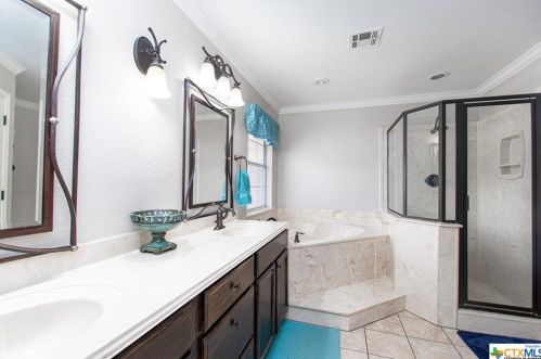 2114 Red Rock Dr, Morgans Point TX 76513-1343 exterior