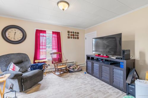76 Fairlawn Ave, Lewiston ME  04240-4132 exterior