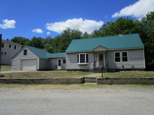 16 Dean Ave, Norway, ME 04268-5604