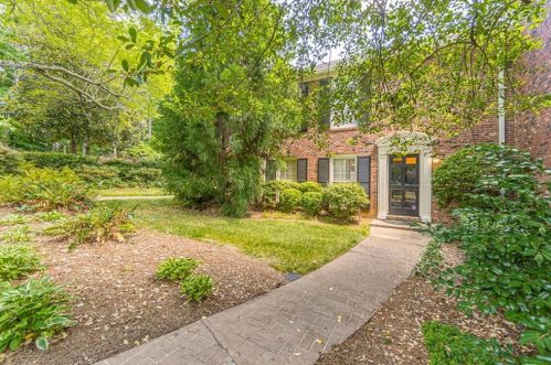 2101 Bohler Rd, Atlanta GA  30318-1515 exterior