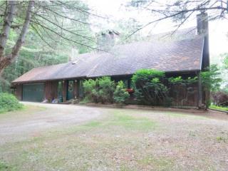 102 Valley View Rd, Richmond, VT 05477-9197