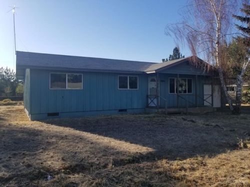 1747 17 St, Eagle Crest OR  97756-1181 exterior