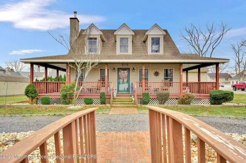 237 Madison Ave, Berkeley Township, NJ 08721-2332
