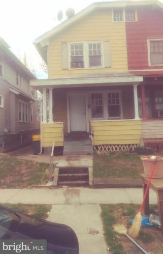 253 Parkway Ave, Trenton, NJ 08618-2963