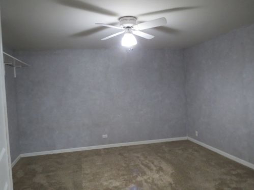 208 Julie Ln, Pingree Grove IL  60140-8393 exterior