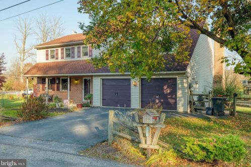 10 Creek Rd, Swartzville, PA 17569-9518