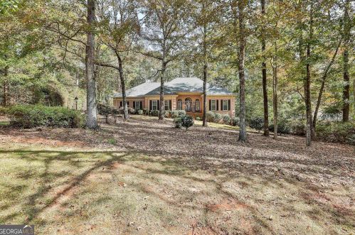 130 Taylor Len Dr, Lagrange, GA 30240-8500