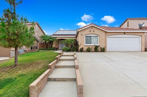 822 Moray Ct, Riverside, CA 92508-6088