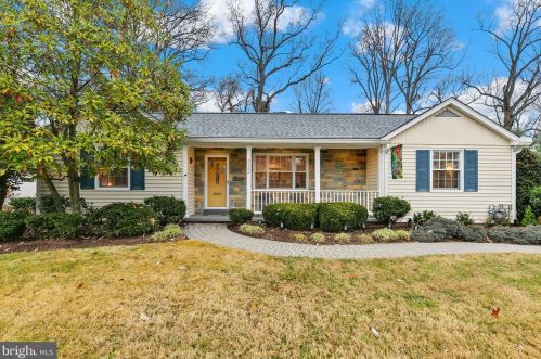 322 Northwest Dr, Silver Spring MD 20901-1431 exterior