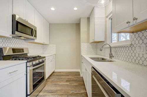 2522 Carlow Dr, Austin TX  78745-4328 exterior