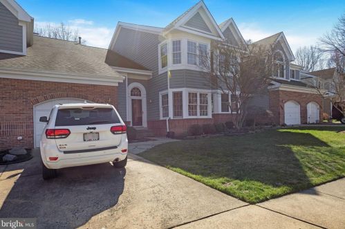 1245 Woodbrook Ct, Herndon, VA 20194-1344