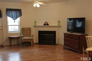 6 Mandy Ct, Durham, NC 27707-5518